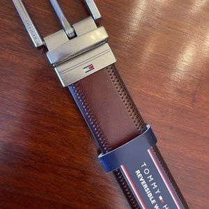 Tommy Hilfiger Men’s Reversible Belt Style# 11TL02X188